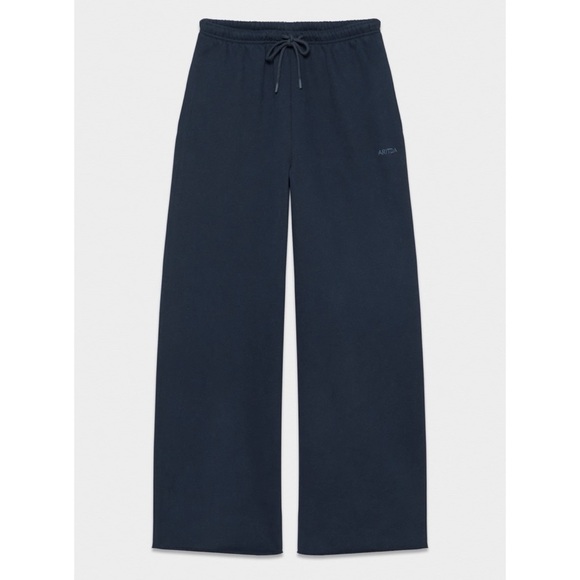 NWT Aritzia Sweatfleece Mega Flutter Sweatpant Cozy Wide Leg in Navy Admiral - Picture 5 of 7